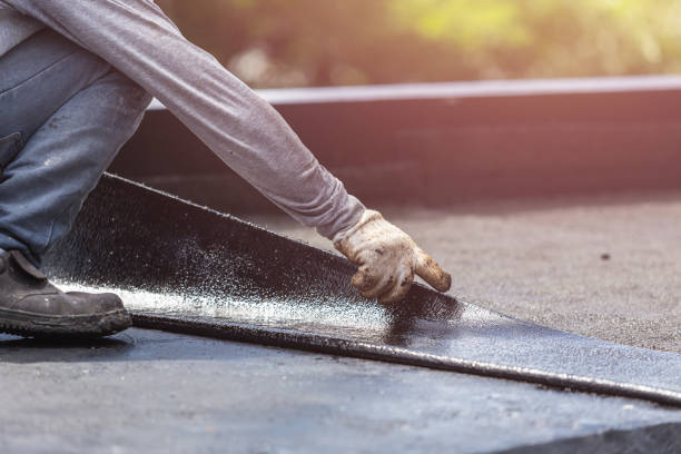 Professional Crawl Space Encapsulation technician working in Victoria, VA